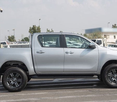 Toyota Hilux 2025, photo 4 of 4