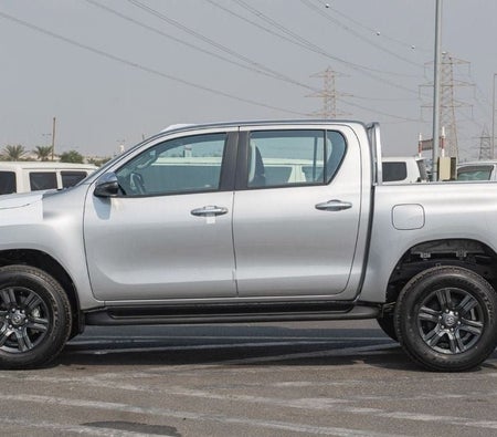 Toyota Hilux 2025, photo 3 of 4