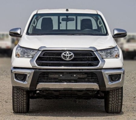 Toyota Hilux 2025, photo 3 of 4