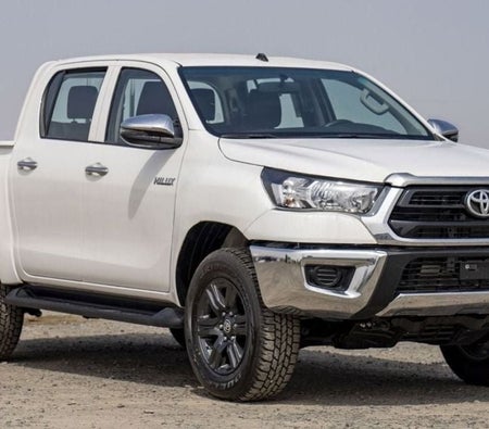 Toyota Hilux 2025, photo 1 of 4