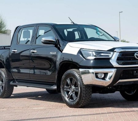 Toyota Hilux 2025, photo 1 of 4