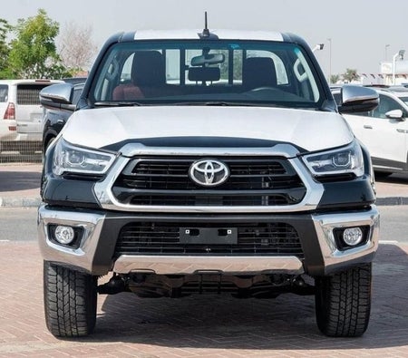 Toyota Hilux 2025, photo 2 of 4
