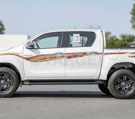 Toyota Hilux 2025, photo 4 of 4