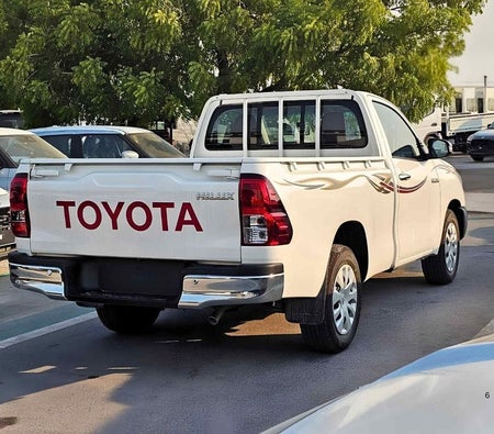 Bianca Toyota Hilux 2025