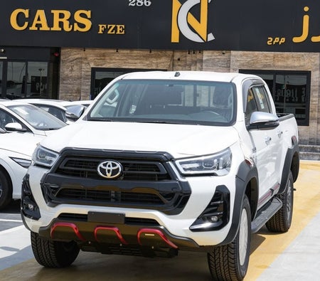 Toyota Hilux 2026, photo 2 of 4