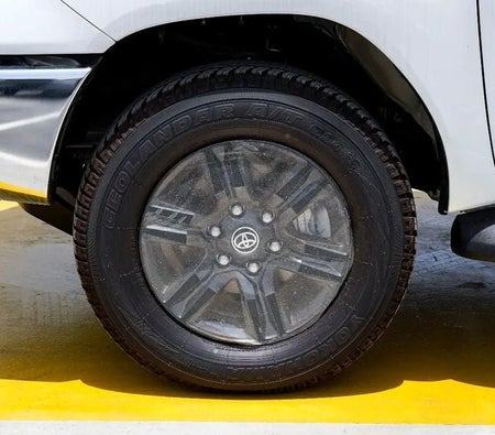Toyota Hilux 2026, photo 4 of 4