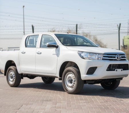 Toyota Hilux 2026, photo 1 of 4