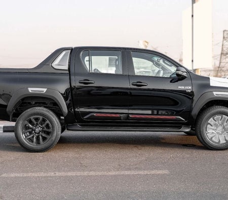 Toyota Hilux 2026, photo 2 of 4