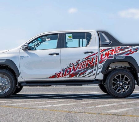 Toyota Hilux 2026, photo 3 of 4