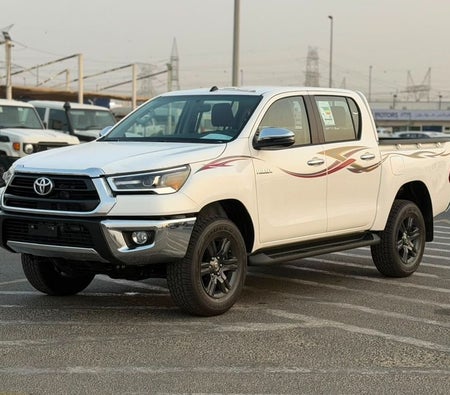 Toyota Hilux 2026, photo 3 of 4