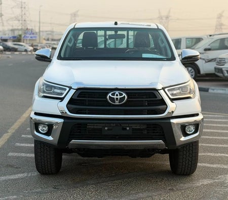 Toyota Hilux 2026, photo 2 of 4