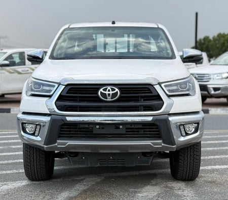 Toyota Hilux 2026, photo 2 of 4