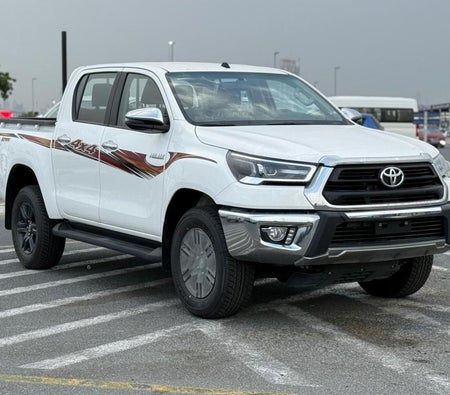 Toyota Hilux 2026, photo 3 of 4