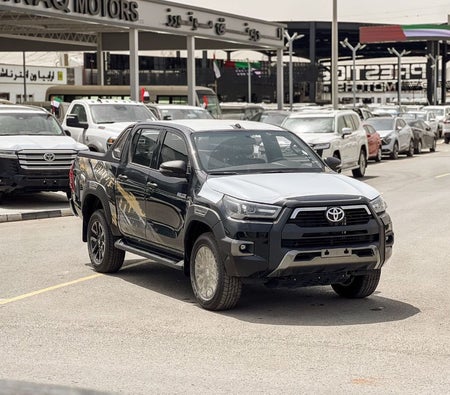 Toyota Hilux 2026, photo 3 of 4