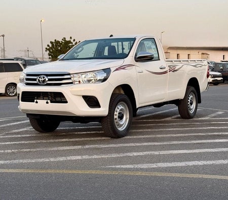 Toyota Hilux 2026, photo 1 of 4