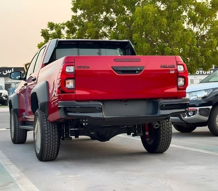 Красный Toyota Hilux 2026 Красный Toyota Hilux 2026