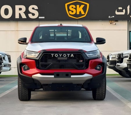 Красный Toyota Hilux 2026 Красный Toyota Hilux 2026