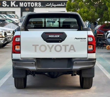Bianca Toyota Hilux 2026