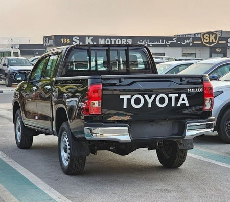Черный Toyota Hilux 2026 Черный Toyota Hilux 2026