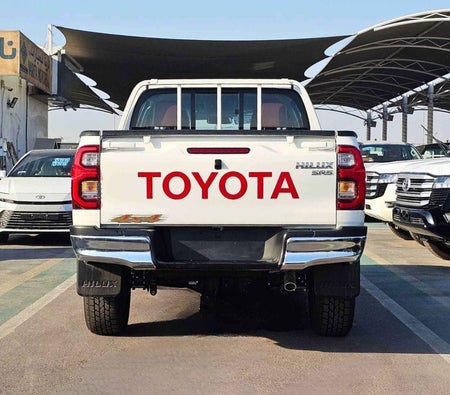 Bianca Toyota Hilux 2026