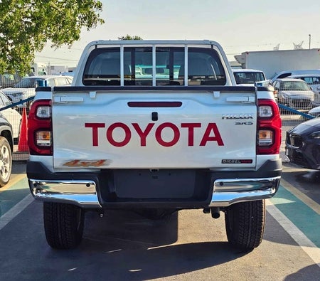 Bianca Toyota Hilux 2026