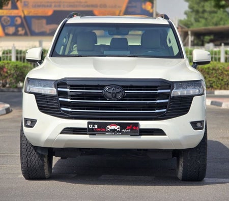 Bianca Toyota Land Cruiser 2024