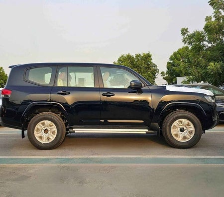 Nero Toyota Land Cruiser 2024