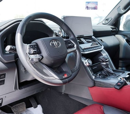 Toyota Land Cruiser 2025, photo 4 of 4