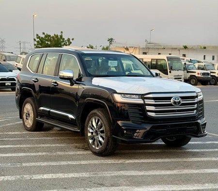 Toyota Land Cruiser 2025, photo 2 of 4