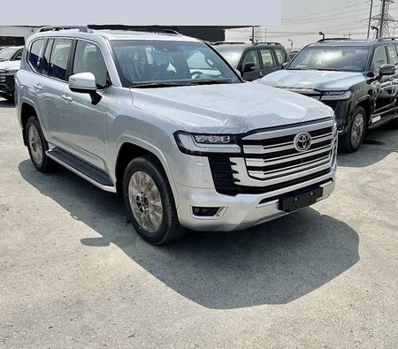 Toyota Land Cruiser 2025, photo 1 of 4