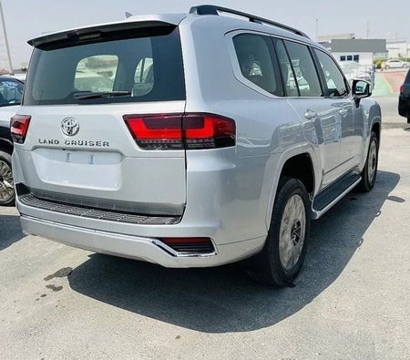 Toyota Land Cruiser 2025, photo 3 of 4