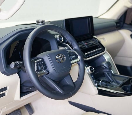 Toyota Land Cruiser  2025, photo 4 of 4