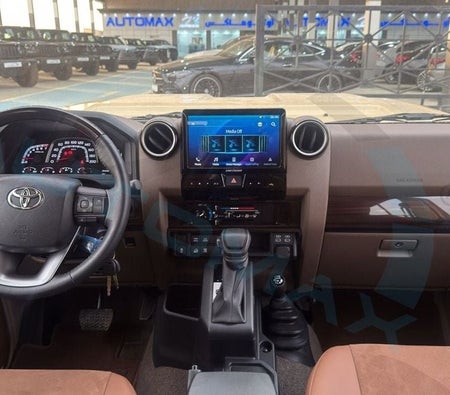 Beige Toyota Land Cruiser 2025