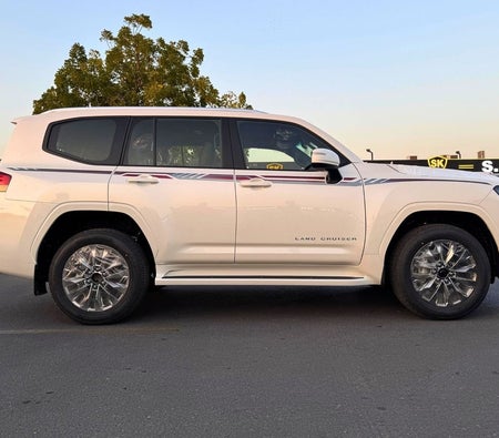 Weiß Toyota Land Cruiser 2025