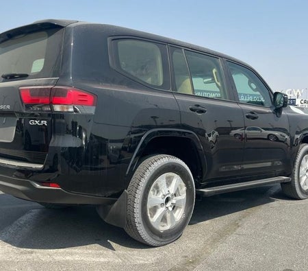 Black Toyota Land Cruiser 2026