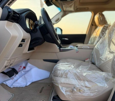Toyota Land Cruiser 2026, photo 4 of 4