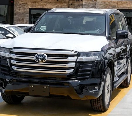 Toyota Land Cruiser 2026, photo 2 of 4