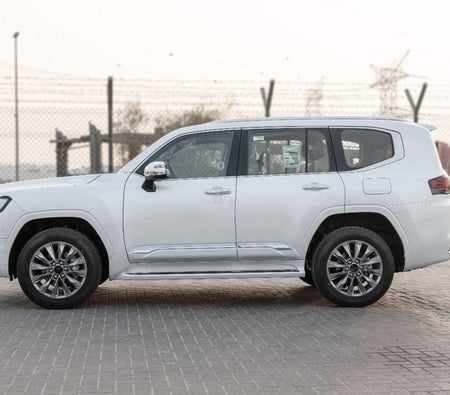Toyota Land Cruiser 2026, photo 3 of 4