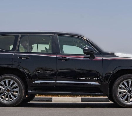 Toyota Land Cruiser 2026, photo 2 of 4