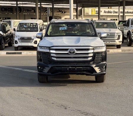 Toyota Land Cruiser 2026, photo 2 of 4