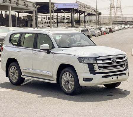 Toyota Land Cruiser 2026, photo 3 of 4