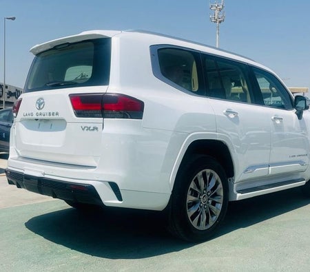 Toyota Land Cruiser  2026, photo 4 of 4