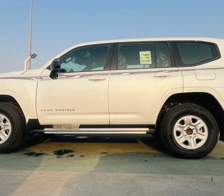 Toyota Land Cruiser  2026, photo 4 of 4