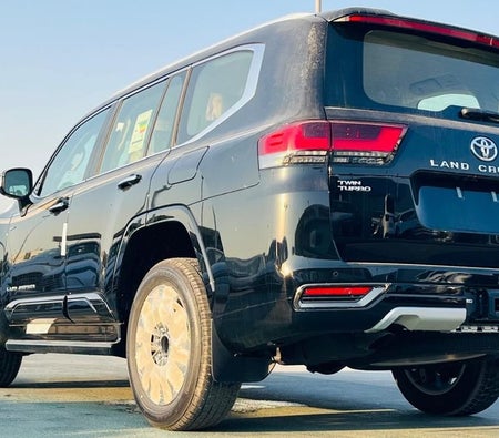Toyota Land Cruiser  2026, photo 4 of 4