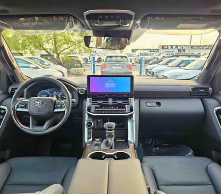 Weiß Toyota Land Cruiser 2026 Weiß Toyota Land Cruiser 2026