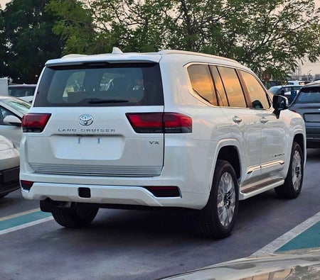 Bianca Toyota Land Cruiser 2026