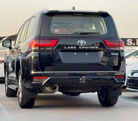 Schwarz Toyota Land Cruiser 2026