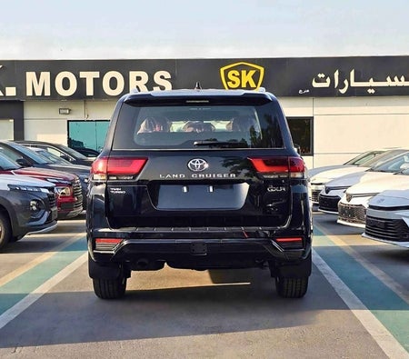 Black Toyota Land Cruiser 2026