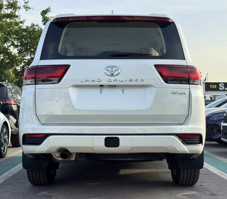 Bianca Toyota Land Cruiser 2026
