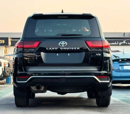 Black Toyota Land Cruiser 2026